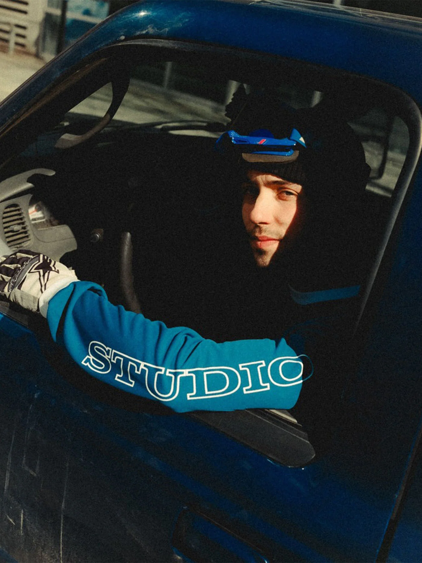Thumbnail 3